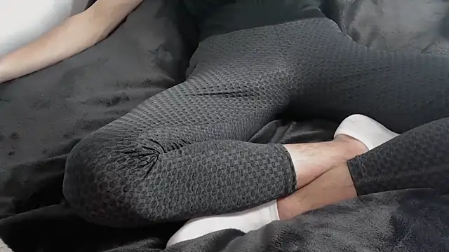 H0rnyCutie online show from November 2025 03:23:02 PM