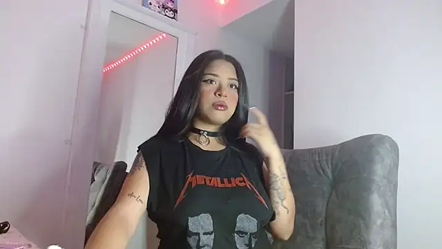 reina reina online show from October 2025 11:18:01 PM