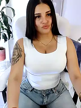 Julieta92  online show from February 2026 05:41:01 PM