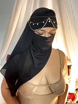 Snapshot of Amyraa_ chatting on October 2025 01:11:01 PM Amyraa online show from October 2025 01:11:01 PM