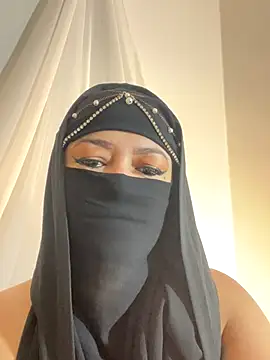 Snapshot of Amyraa_ chatting on November 2025 01:11:01 PM Amyraa online show from November 2025 01:11:01 PM