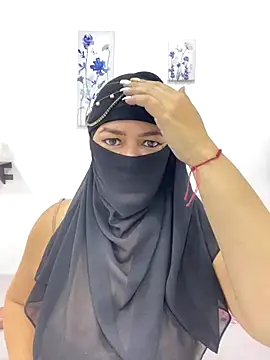 Snapshot of Amyraa_ chatting on December 2025 03:33:01 AM Amyraa online show from December 2025 03:33:01 AM