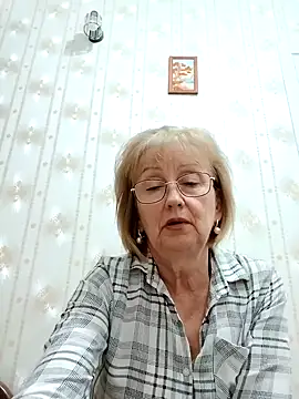 AlikaSwan5821 online show from November 2025 08:43:02 PM