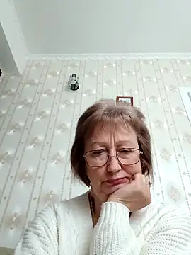 AlikaSwan5821 online show from February 2026 12:52:02 PM