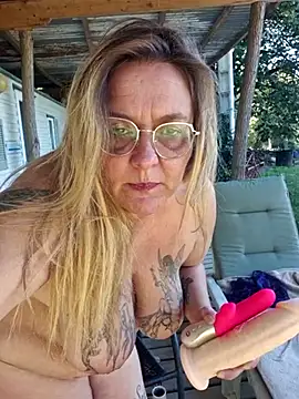 Snapshot of Misspapillon1840 chatting on October 2025 02:27:02 PM Misspapillon1840 online show from October 2025 02:27:02 PM