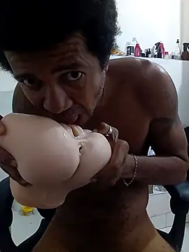 moreno25centimetro online show from January 2026 05:51:02 PM