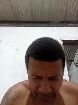 moreno25centimetro online show from April 2026 12:52:01 AM