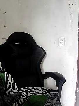 moreno25centimetro online show from April 2026 01:13:02 PM