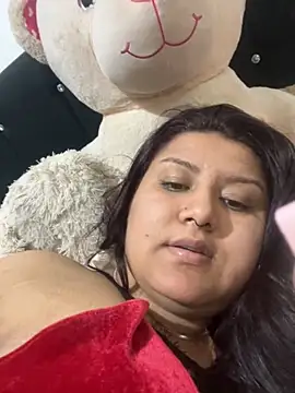 naomy26 online show from November 2025 05:12:02 PM