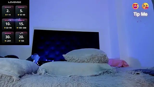 Enzo-wolf33 online show from April 2026 04:19:01 PM