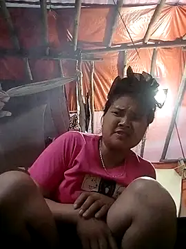 Heulwen-22 online show from October 2025 10:34:02 AM