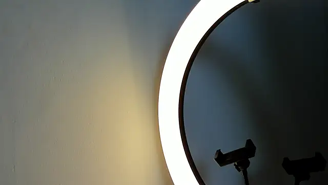 RowanCley online show from December 2025 12:36:02 PM