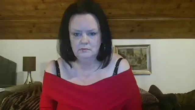 Snapshot of TiffanyMature chatting on October 2025 09:23:02 PM TiffanyMature online show from October 2025 09:23:02 PM