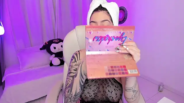 kurito  online show from November 2025 03:49:02 AM