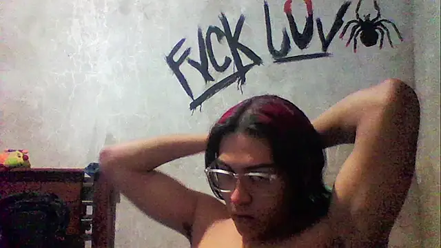 dirty model online show from December 2025 03:56:01 AM