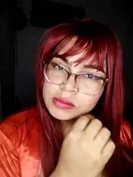 Snapshot of Diamily chatting on May 2026 07:35:02 AM Diamily online show from May 2026 07:35:02 AM
