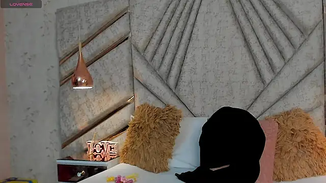 OliviaGarciaa online show from September 2025 03:08:02 AM