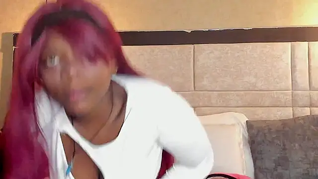 OliviaGarciaa online show from November 2025 07:51:02 PM