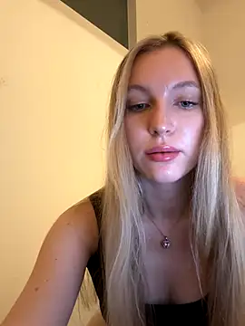 bbysonia online show from October 2025 08:29:01 PM