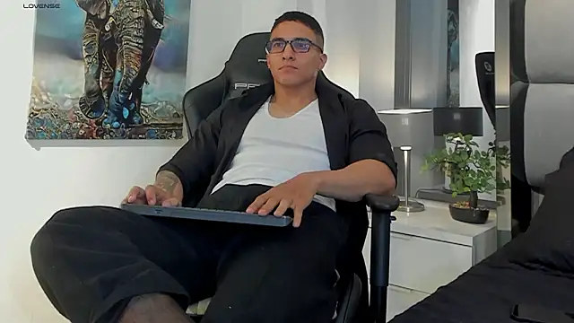 Dash Bukoski online show from February 2026 11:39:01 AM