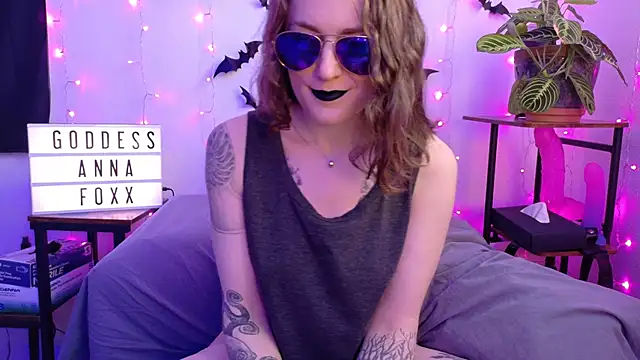 mistressannafoxx online show from April 2026 09:19:01 PM