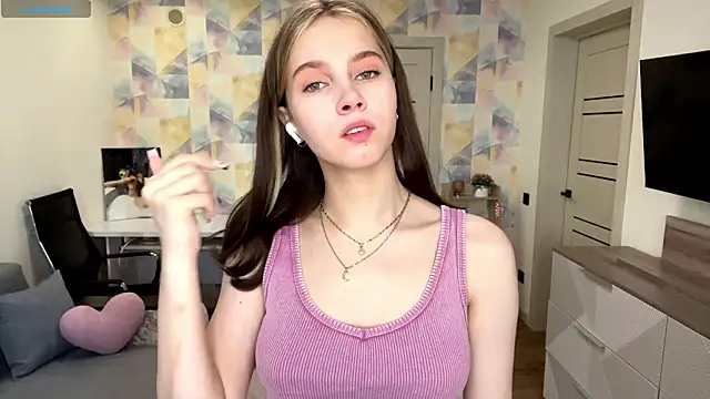 NylaNadler online show from February 2026 06:07:01 AM