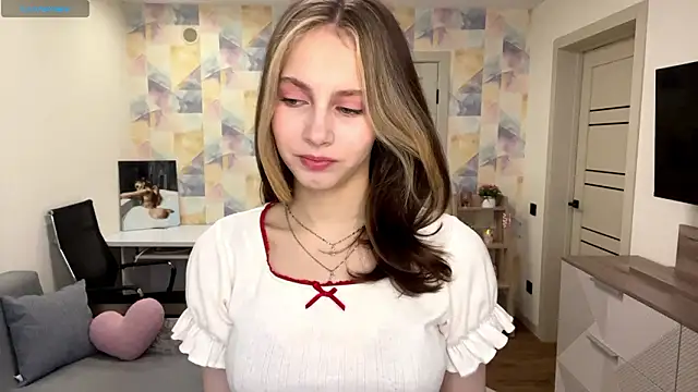 NylaNadler online show from February 2026 05:37:01 AM