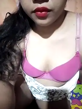 Snapshot of hotmomma8 chatting on June 2026 06:52:01 PM hotmomma8 online show from June 2026 06:52:01 PM