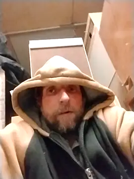 CatchyPart93 online show from December 2025 02:06:02 AM