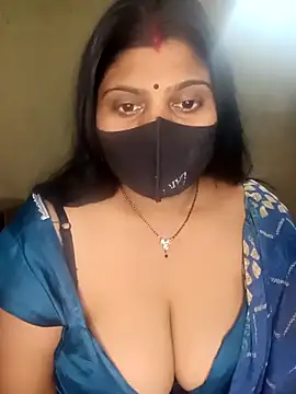 Snapshot of reena502 chatting on May 2026 07:03:01 AM reena502 online show from May 2026 07:03:01 AM