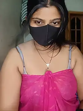 Snapshot of reena502 chatting on May 2026 12:18:01 AM reena502 online show from May 2026 12:18:01 AM