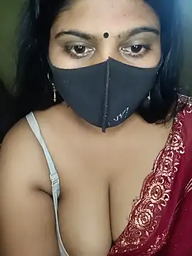 Snapshot of reena502 chatting on August 2026 03:49:02 AM reena502 online show from August 2026 03:49:02 AM