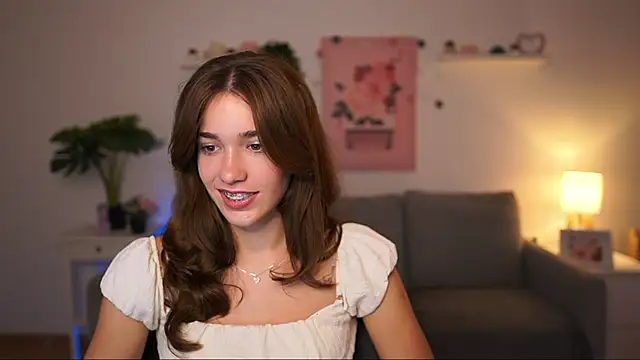 kissie cat online show from September 2025 01:12:02 PM