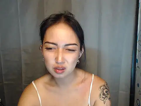 Snapshot of Soft_Angel8 chatting on April 2026 06:13:02 PM Soft Angel8 online show from April 2026 06:13:02 PM