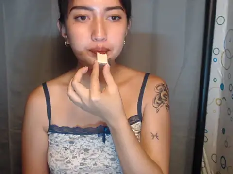 Snapshot of Soft_Angel8 chatting on May 2026 03:32:01 PM Soft Angel8 online show from May 2026 03:32:01 PM