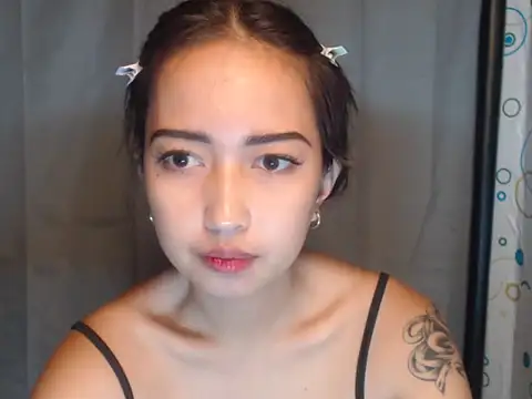 Snapshot of Soft_Angel8 chatting on June 2026 09:33:02 AM Soft Angel8 online show from June 2026 09:33:02 AM