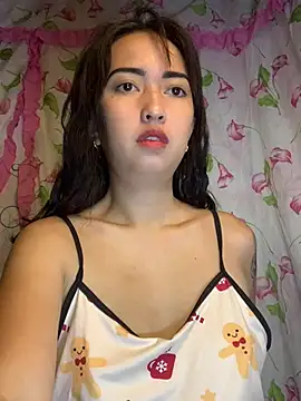 Snapshot of Soft_Angel8 chatting on June 2026 06:44:01 AM Soft Angel8 online show from June 2026 06:44:01 AM
