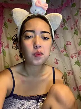 Snapshot of Soft_Angel8 chatting on June 2026 06:04:02 AM Soft Angel8 online show from June 2026 06:04:02 AM