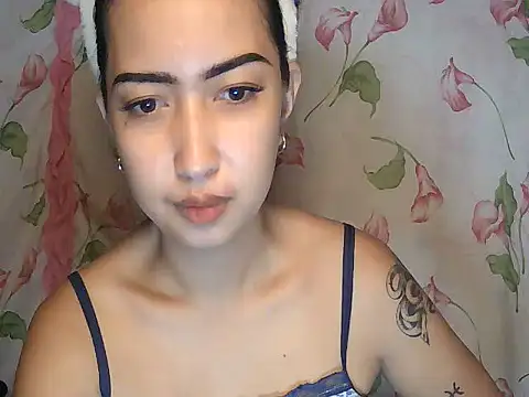 Snapshot of Soft_Angel8 chatting on July 2026 11:06:01 AM Soft Angel8 online show from July 2026 11:06:01 AM