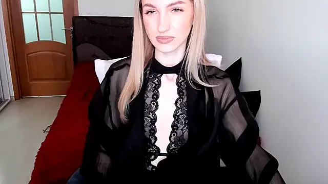 AndrianaBelle online show from November 2025 06:04:02 PM