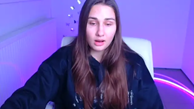 Stefanie Sweet online show from January 2026 06:28:02 AM