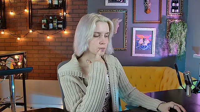 BethanyCloud online show from December 2025 02:19:01 AM