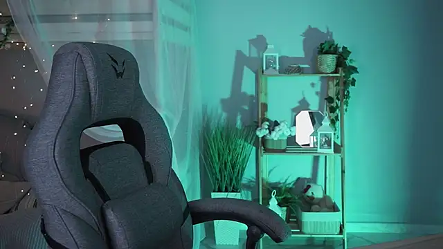 BethanyCloud online show from December 2025 05:23:01 AM