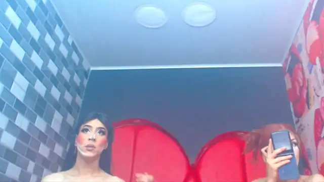 julessxcharlotte online show from December 2025 02:24:02 PM