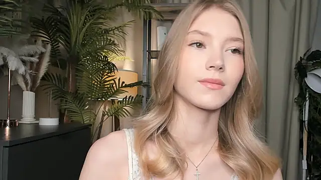 ChinBonnell online show from November 2025 05:39:01 AM