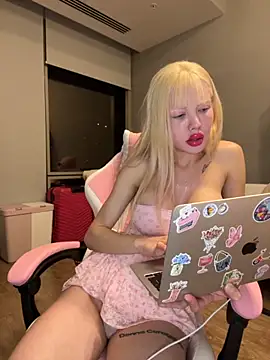 Snapshot of Sindyyy228 chatting on October 2025 12:43:02 AM Sindyyy228 online show from October 2025 12:43:02 AM