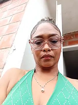BiiancaEstradaa online show from July 2026 01:28:01 PM