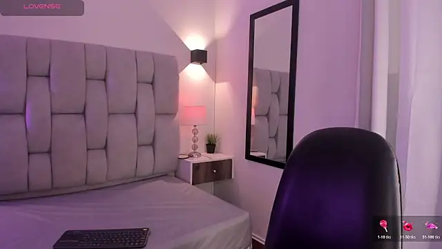 Seraphyne666 online show from February 2026 05:55:02 PM