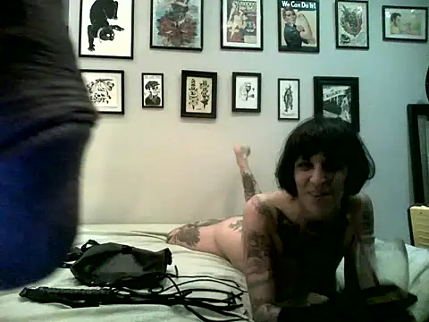 versatilxs online show from November 2025 03:09:02 AM