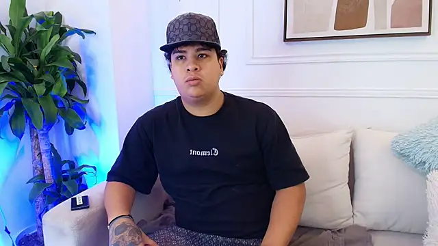 Naim Bennetsex online show from November 2025 06:40:02 PM